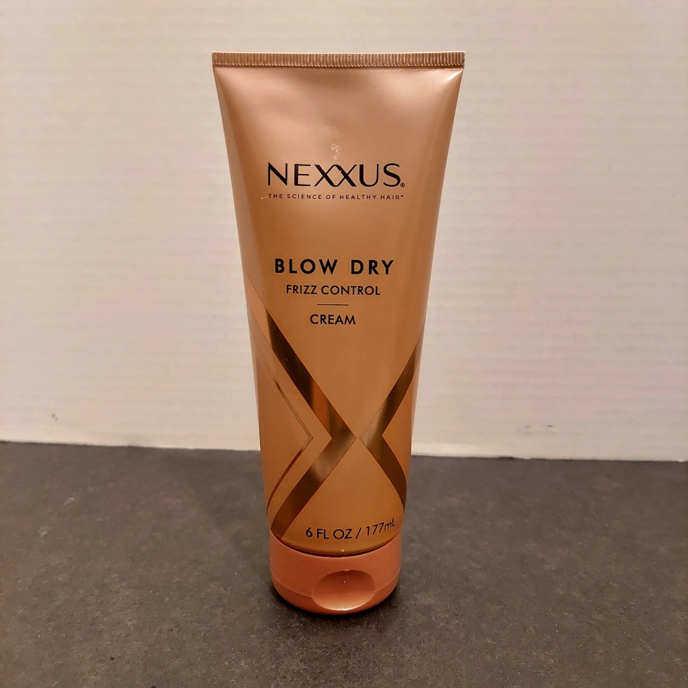 Nexxus Blow Dry Frizz Control Cream 6 Oz 6oz